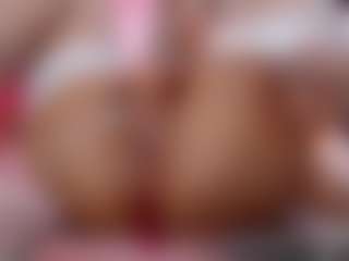 Live cam show with yuukenzi - Oil on thefappeningchat.com