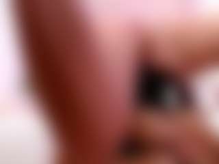 Live cam show with yuukenzi - Bikini on StripNow