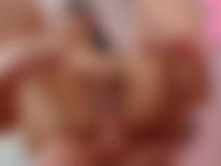 Live cam show with yuukenzi - Athletic Bedroom on camwithhim.com
