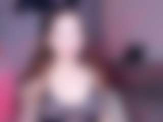 Live cam show with Lovely-Poppy - Skinny on Camsoda