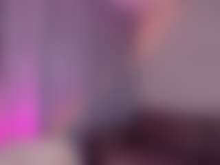 Lovely-Poppy's Live Sex Cam Show