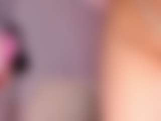 Live cam show with Lovely-Poppy - Brown Hair on googirlz