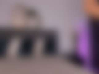 Live cam show with Raisa - Erotic Dance on livesuperchat.net
