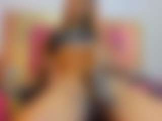AntonellaAzams's Live Sex Cam Show