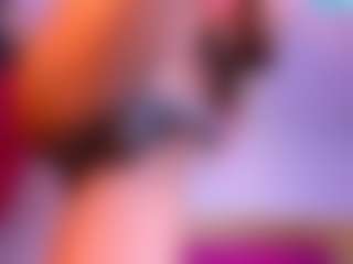 AntonellaAzams's Live Sex Cam Show