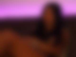 Live cam show with KimyBroox - Ass Bouncing on Latina Girls