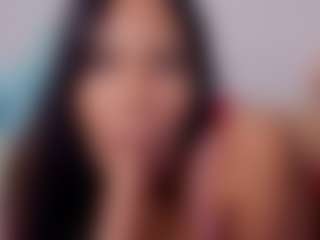 Live cam show with S. Sotto - Deepthroat on sexylivex.com