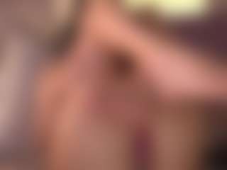 Live cam show with Elle Diane 👑 - Teen (18+) on crypto-cams