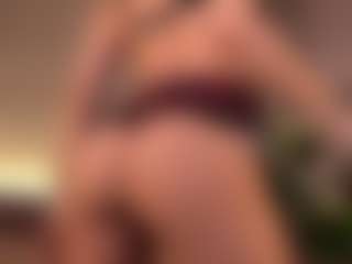 Elle Diane 👑's Live Sex Cam Show