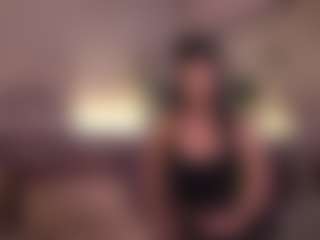 Live cam show with Elle Diane 👑 - Young Adult on camtv