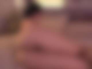 Live cam show with Elle Diane 👑 - Athletic Amateur on live18s.com