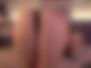 Live cam show with Elle Diane 👑 - Athletic Cosplay on CamwithHer