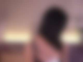 Live cam show with Elle Diane 👑 - Brown Eyes Big Tits on Camsoda