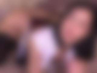 Live cam show with Elle Diane 👑 - Blowjob on Camsoda