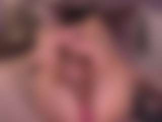 Live cam show with Elle Diane 👑 - Big Tits on sexylive.show