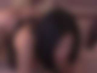 Live cam show with Elle Diane 👑 - Big Tits on Latina Girls
