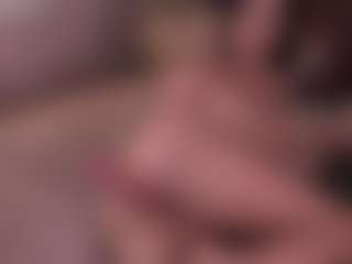 Live cam show with Elle Diane 👑 - Deepthroat on AdultVida.com
