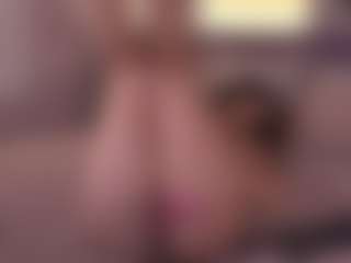 Live cam show with Elle Diane 👑 - Cowgirl on CamwithHer