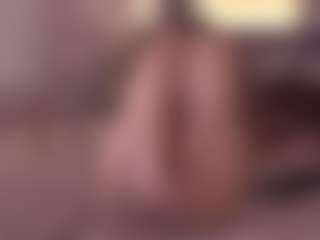 Live cam show with Elle Diane 👑 - Athletic Bedroom on CamwithHer