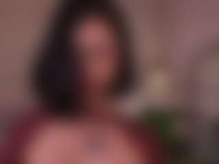 Live cam show with Elle Diane 👑 - Deepthroat on x69.live