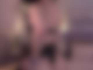 Live cam show with Elle Diane 👑 - Anal on TeamSkeetLive