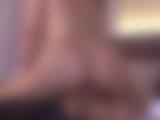 Show de câmera ao vivo com Elle Diane 👑 - Dildo Or Vibrator no Camsoda