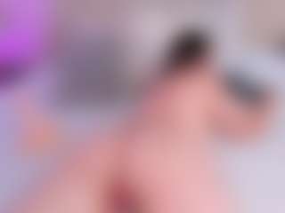 Live cam show with MadelynnGray - Shaved on Dare Cams