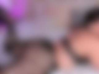 Live cam show with MadelynnGray - Interactivetoy on CamClone