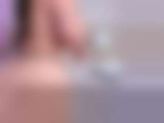 Live cam show with MadelynnGray - Interactivetoy on intimatelivegirls.com