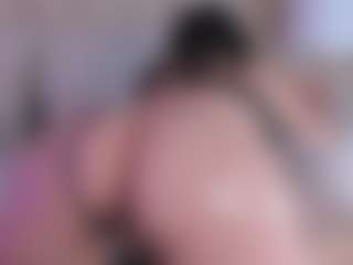 Live cam show with MadelynnGray - Facial Piercings on Camsoda