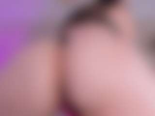 Live cam show with MadelynnGray - Facial Piercings on Camsoda