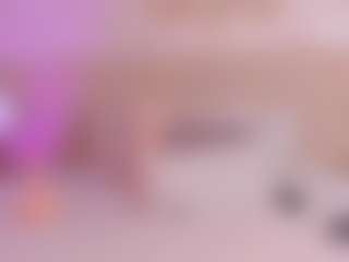 Live cam show with MadelynnGray - Body Massage on Camsoda