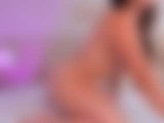 Live cam show with MadelynnGray - Camel Toe on Dare Cams