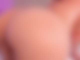 Live cam show with MadelynnGray - Camel Toe on Camsoda