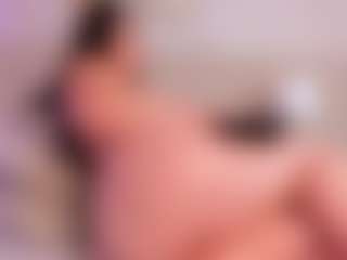 Live cam show with MadelynnGray - Camel Toe on Camsoda