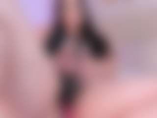 Live cam show with MadelynnGray - Body Massage on Camsoda