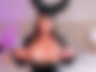 Live cam show with MadelynnGray - Brown Hair on Fling VIP Chat