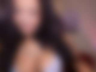 Live cam show with Noah Bensi - BBW on CamClone