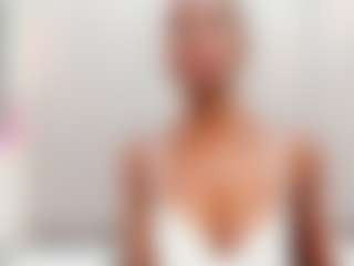 Live cam show with SophyParker - Black on CamwithHer