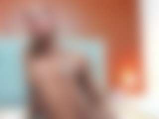 Live cam show with SophyParker - Handjob on SquirtSoMuch