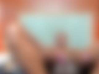 Live cam show with SophyParker - Pornstar Public on pussylord.com