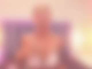 Live cam show with SophyParker - Black Squirt on Milfs Live