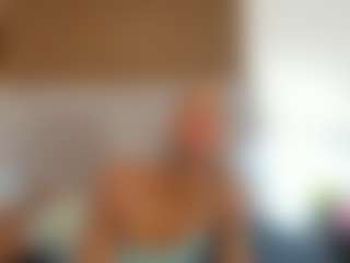 Live cam show with SophyParker - Black Squirt on sexylive.show