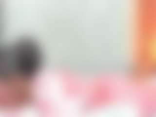 Live cam show with SophyParker - Public Ebony on Milfs Live