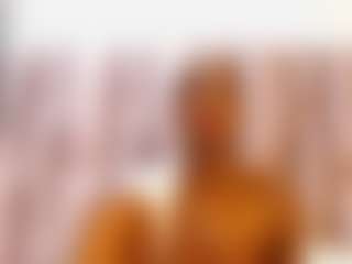 Live cam show with SophyParker - Public Ebony on Camsoda