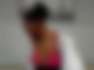 Live cam show with SophyParker - Tease Ebony on Camsoda | colombia