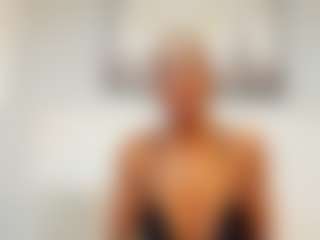 Live cam show with SophyParker - Ebony Fetish on Camsoda | colombia