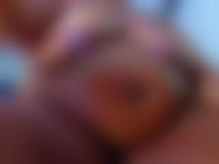 Live cam show with bigblackmilff1 - Middle Aged on Hubzter Live