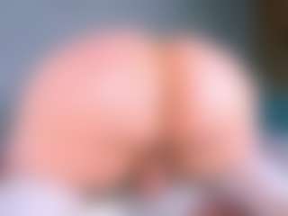 Live cam show with Konny-Jora - Tease on Free Soda