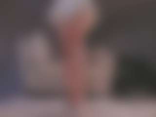 Live cam show with Amy Armstrong - Blowjob on Stripli.com